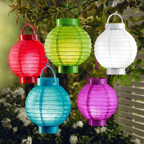 Világító LED lampion akasztóval - piros
